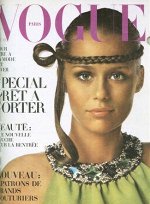 Vintage Vogue magazine covers - wah4mi0ae4yauslife.com - Vintage Vogue Paris October 1968.jpg